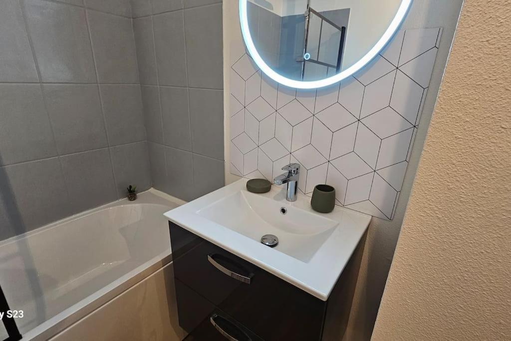 Appartement Calme Liévin Exteriér fotografie